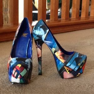 SHIEKH Skyhigh Supermodel Heels.   Sz 5
